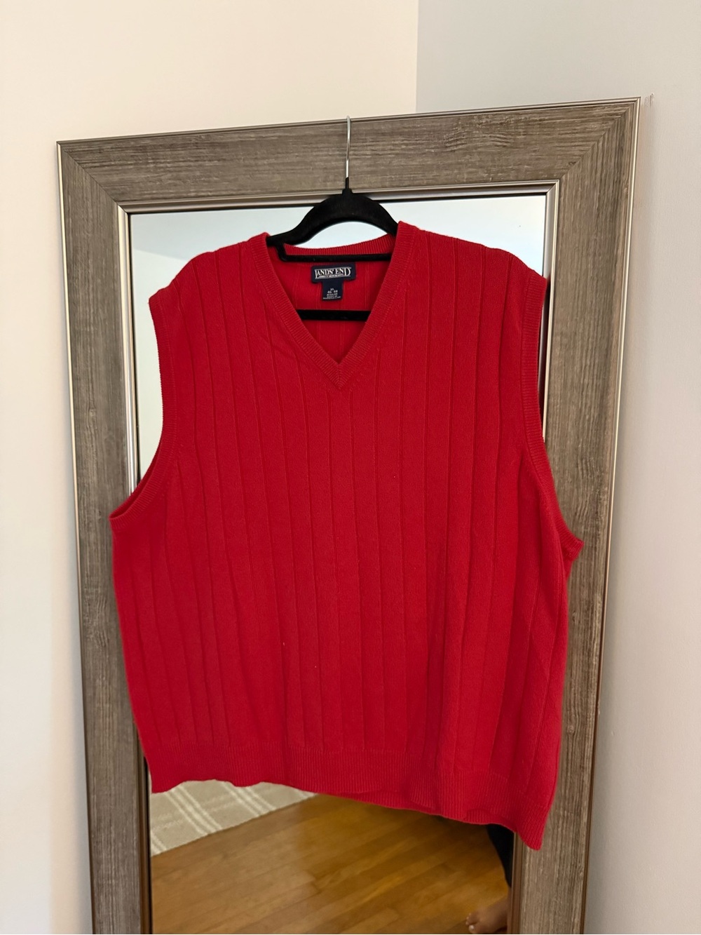 Lands End Cashmere Men’s Red V-Neck Sweater Vest